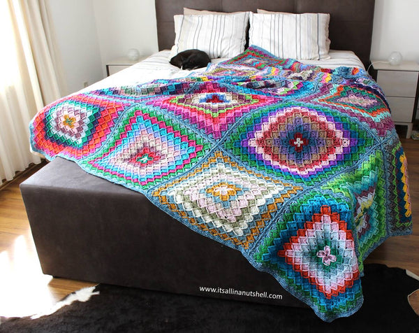 Patroon : Bavarian Buster Blanket - It's all in a nutshell