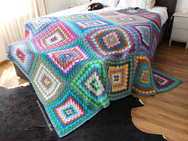 Patroon : Bavarian Buster Blanket - It's all in a nutshell