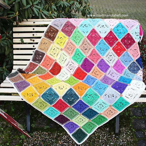 Patroon : Button Blanket - It's all in a nutshell