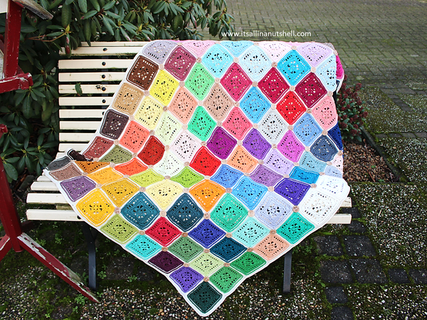 Patroon : Button Blanket - It's all in a nutshell