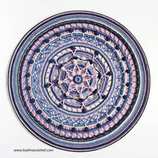 Patroon : Trinity Mandala's - It's all in a nutshell
