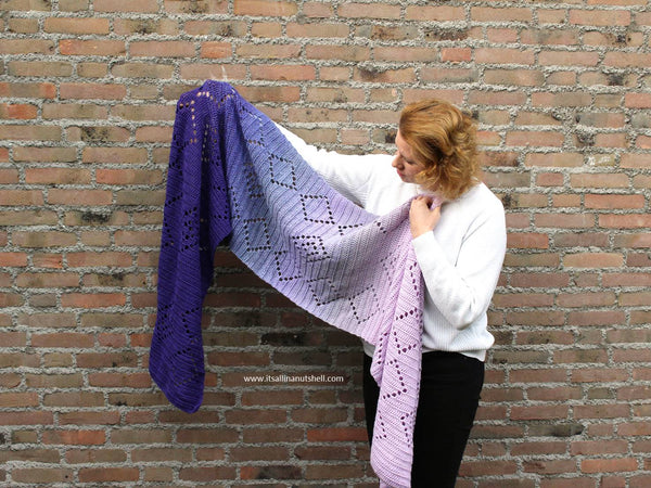 Patroon : Diamondiferous Delight Shawl / Omslagdoek - It's all in a nutshell